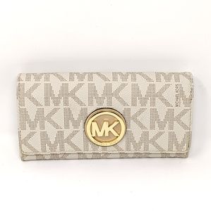 michael kors vanilla wallet